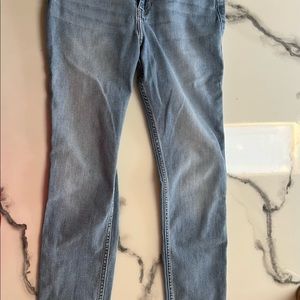 Hollister jeans size 11R